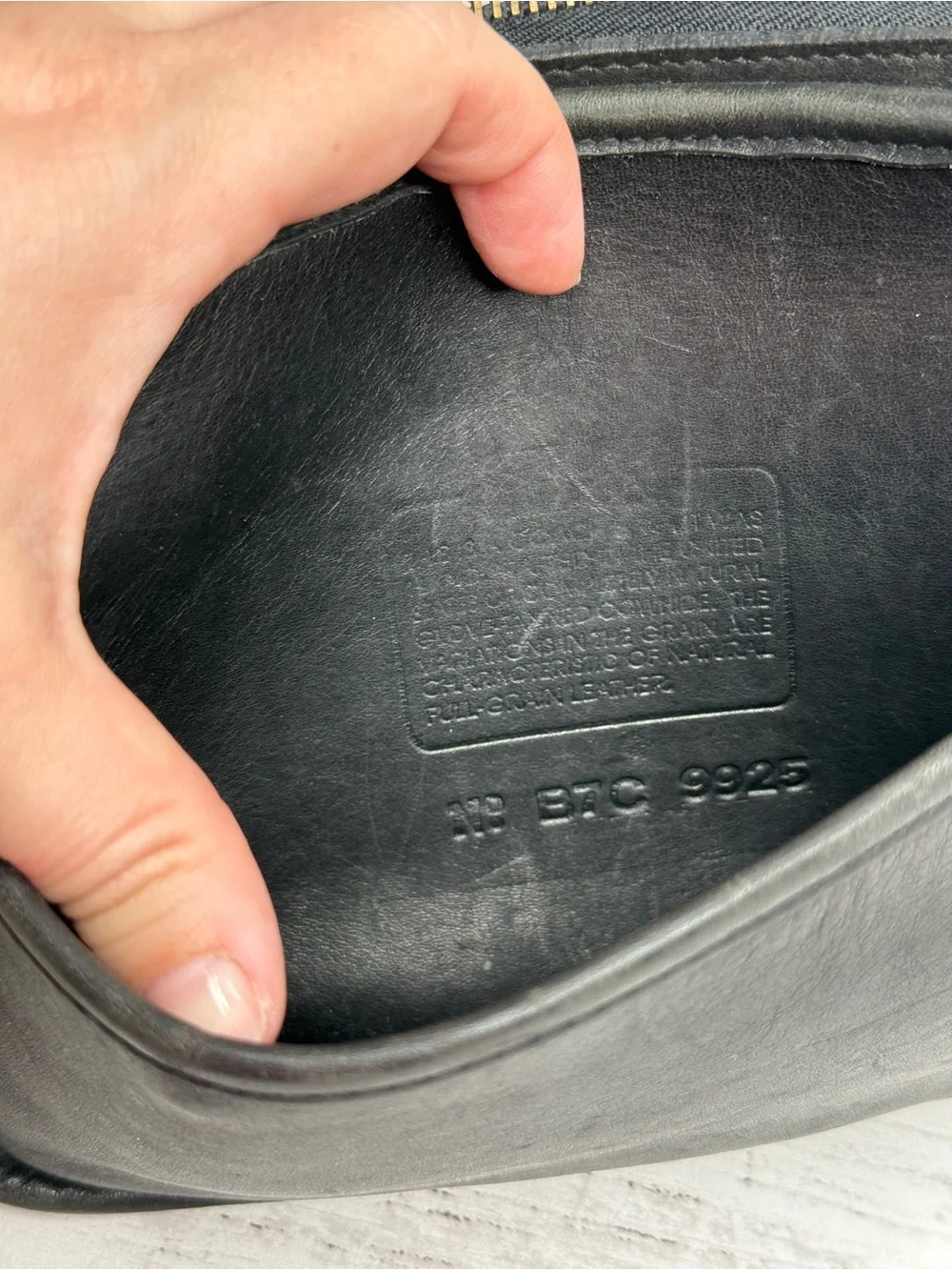Vintage Coach black leather Carnival bag 9925 - Picture 4 of 8